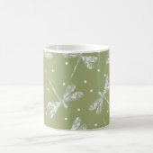 Weiße weiße Glocken und Libellen aus Olivgrün Kaffeetasse (Mittel)