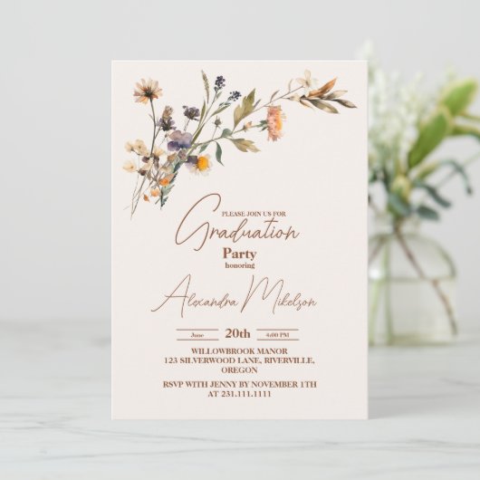 Weiße Wildblume Meadow Wedding Einladung (Stehend Vorderseite)