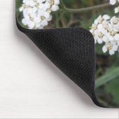 Weiße Wildblumen Mousepad (Ecke)