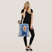 Weiße Wintergans mit blauem Schal Tasche (Am Model)