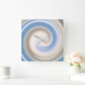 Weiße, wirbelnde, wirbelnde, Abstrakt-graue Muster Quadratische Wanduhr (Zuhause)