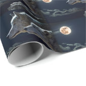 Weiße Wölfe im Vollmond Geschenkpapier (Rolleneckpunkt)