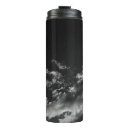 Weiße Wolke, schwarzer Himmel Thermosbecher