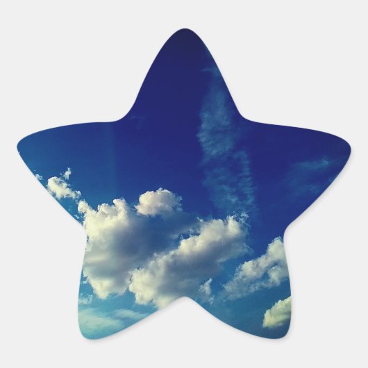 Weiße Wolken, blau und türkisblau Stern-Aufkleber (Vorderseite)