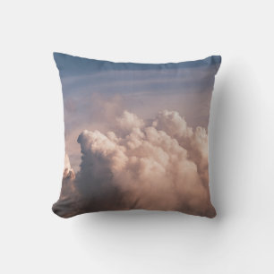 WEIßE WOLKEN UNTER BLAUEN HIMMELN KISSEN
