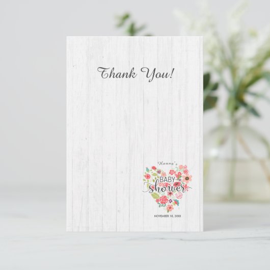 Weiße Wood & Pink Blütenmädchen Kinderdusche Einladung (Stehend Vorderseite)