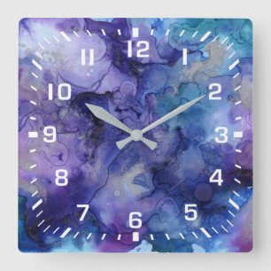 Weiße Zahlen / Moderne Abstraktion in Lila, Blau u Quadratische Wanduhr