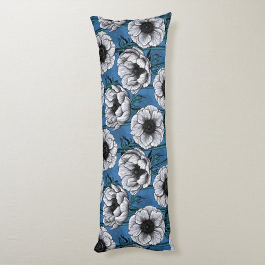 Weißer Anemongarten Seitenschläferkissen (Rückseite (Vertikal))