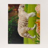 Weißer Bengalischer Tiger. Große Katzen. Puzzle (Vertikal)