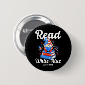 Weißer blauer USA-Gnom lesend 4. Juli Button (Vorne & Hinten)