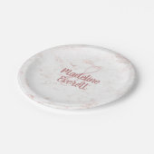 Weißer Blütenmarmor und Rose-Gold-Hochzeitsmonogra Pappteller (Schrägansicht)