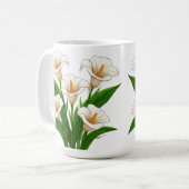 Weißer Calla-Lilien-Strauß mit grünen Blättern Kaffeetasse (Vorderseite Links)