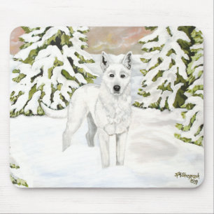 Weißer Deutscher Hirte im Winterschneemuskeln Mousepad