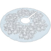 Weißer Diamant auf hellpastellblauem Sparkon Polyester Weihnachtsbaumdecke (Schrägansicht)