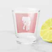 Weißer Elefant auf rotem Schnapsglas (Rückseite)