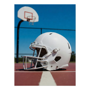 Weißer Footballhelm auf Spielfeldlinie Poster