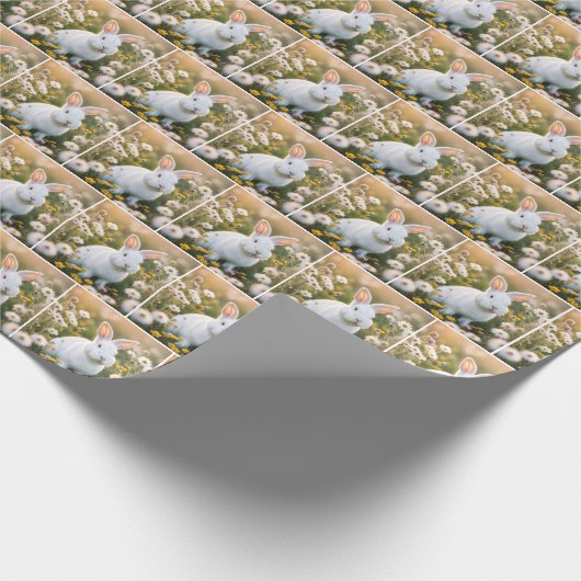 Weißer Hase in Daisy Garden Geschenkpapier (Ecke)