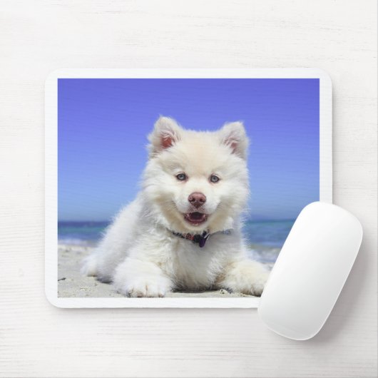 Weißer heiserer Welpe mit blauen Augen Mousepad (Mit Mouse)