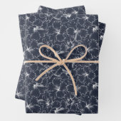 Weißer Hibiskus Floral auf Navy Blue Geschenkpapier Set (Beispiel)