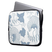 Weißer Hintergrund Delikatesse Blau Japanische Blu Laptopschutzhülle (Vorderseite Links)