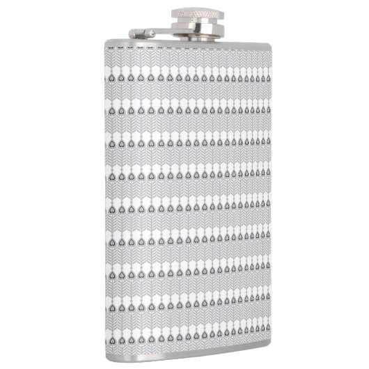 weißer Hintergrund mit Kreismuster Flachmann (Rechts)