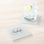 Weißer Hintergrund mit Monogramm Glasuntersetzer (Schrägansicht)