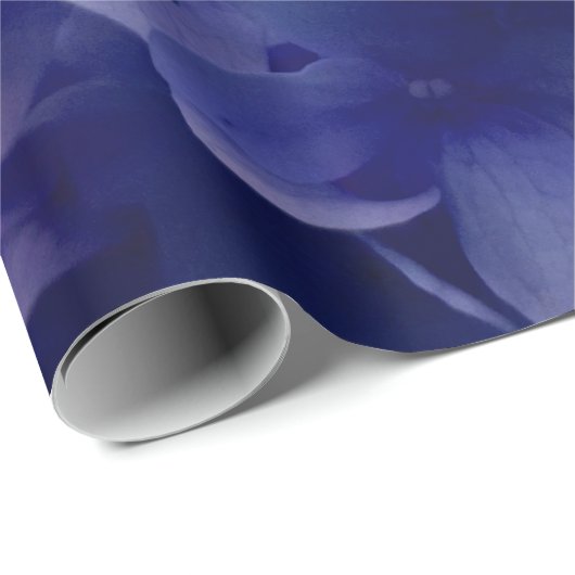Weißer Hydrangea-Blumenhintergrund Geschenkpapier (Rolleneckpunkt)