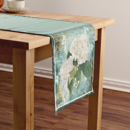 Weißer Hydrangea-kurzer Tischläufer (Beispiel)