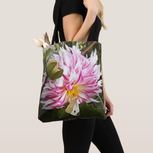 Weißer Kohlweißling auf rosa Dahlien-Blüten Tasche