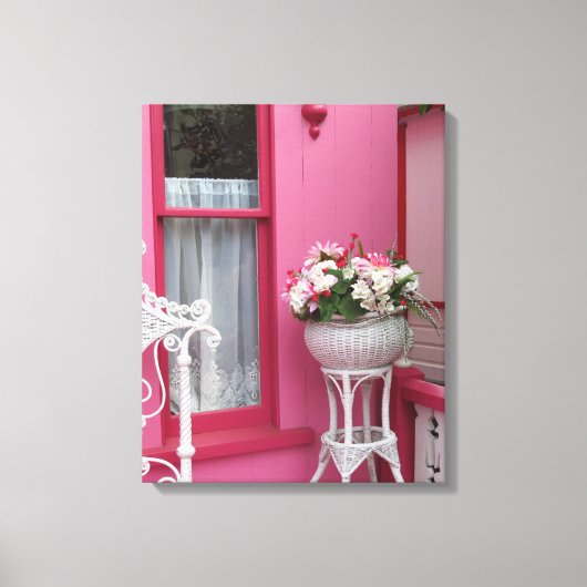 Weißer Korb auf Rosa - Martha's Vineyard Leinwanddruck (Vorderseite)