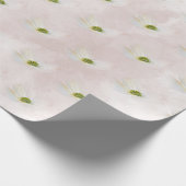 Weißer Kosmos in Rosa Geschenkpapier (Ecke)