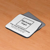 Weißer Laptop-Sieb mit Markenbezeichnung Laptopschutzhülle