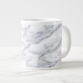 Weißer Marmor Carrara Calacatta Textur Jumbo-Tasse (Vorderseite Rechts)