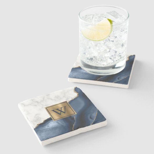 Weißer Marmor Gilded Navy Blue Agate Monogram Steinuntersetzer (Seitenansicht)