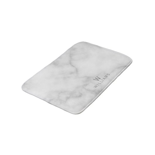 Weißer Marmor mit Personalisiertem Monogramm und N Badematte (Schrägansicht)