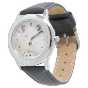 Weißer niedlicher Polarfox im Schnee Armbanduhr
