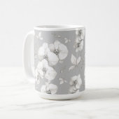 Weißer Orchid auf Grau | Kaffeetasse (Vorderseite Links)