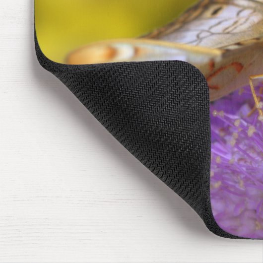 Weißer Pfauenschmetterling Mousepad (Ecke)