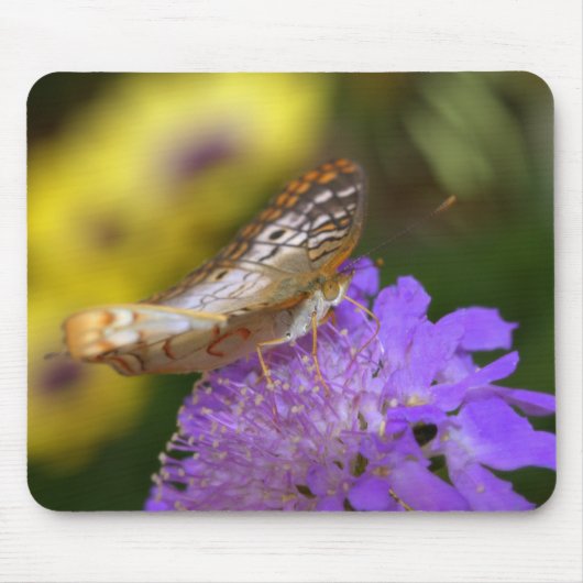Weißer Pfauenschmetterling Mousepad (Vorne)