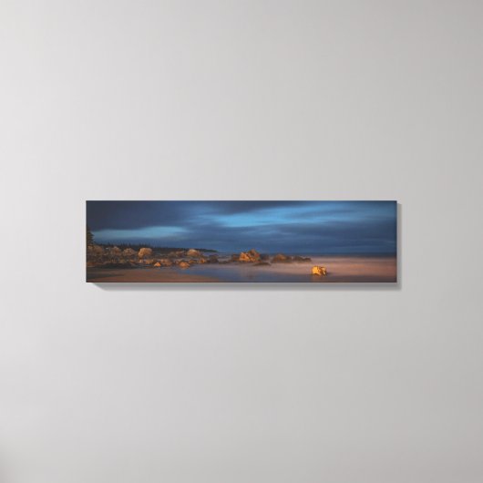 Weißer Point Strand in dusk gewickelte Leinwand (Vorderseite)