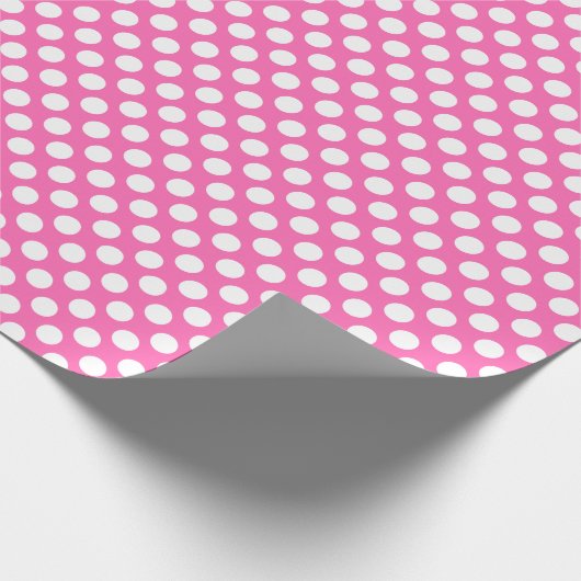 Weißer Polka-Dot über rosa Wrapping Paper Geschenkpapier (Ecke)