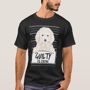 Weißer Pudel-Mugshot schuldig Hund T-Shirt