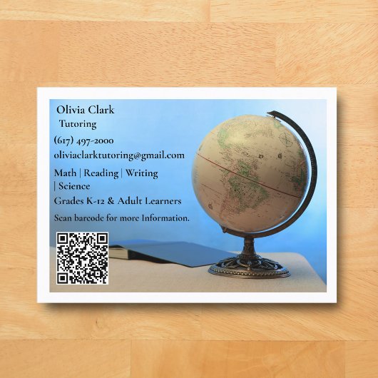 Weißer QR-Code-Tutor-Lehrer-Globus und Buch Klasse Visitenkarte