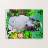 Weißer Rough Collie feiert St. Patrick's Day Puzzle (Horizontal)