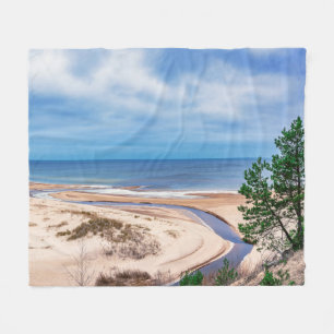 Weißer Sandstrand an der Ostsee in Lettland Fleecedecke