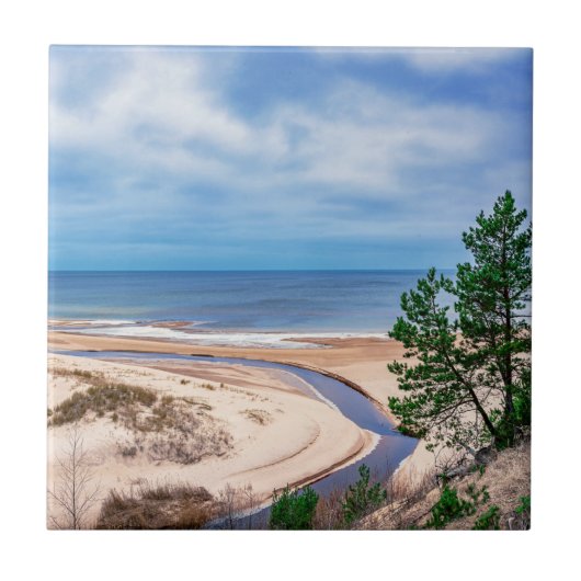 Weißer Sandstrand an der Ostsee in Lettland Fliese (Vorderseite)