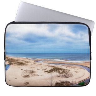 Weißer Sandstrand an der Ostsee in Lettland Laptopschutzhülle