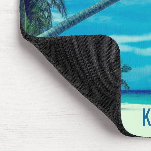 Weißer Sandstrand mit Kokospalmen Mousepad (Ecke)