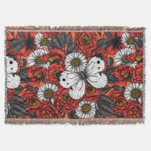 Weißer Schmetterling und Rose Decke