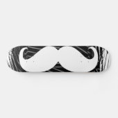 Weißer Schnurrbart Skateboard (Horizontal)